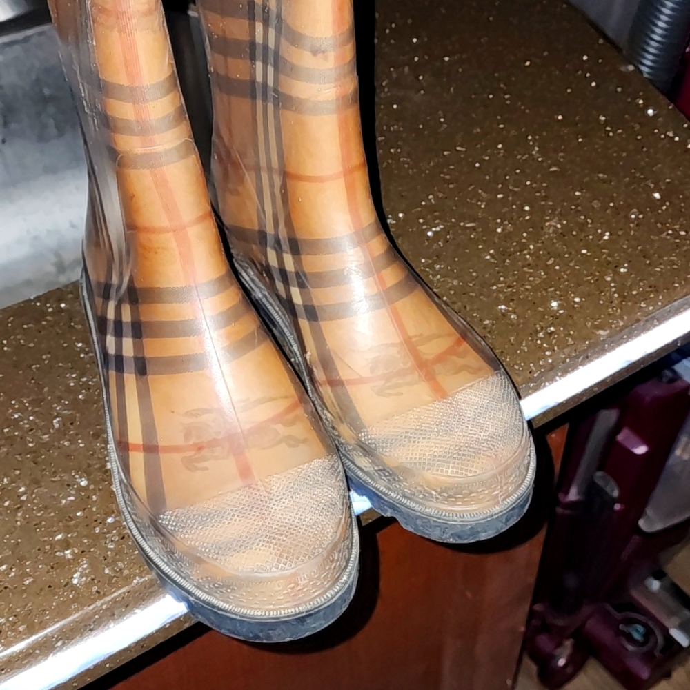 Burberry rainboots